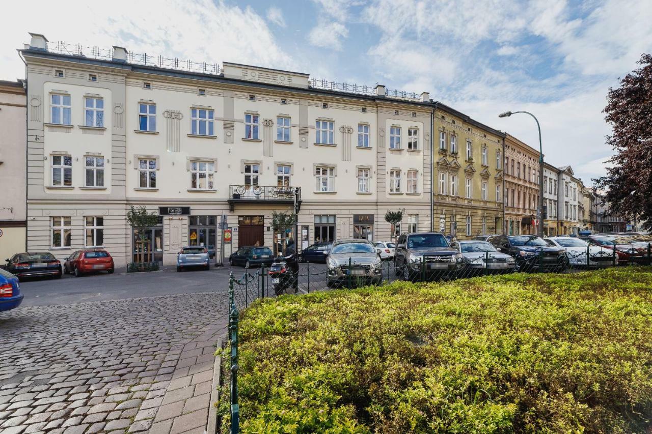 Apartments Cracow Miodowa By Renters Krakow Ngoại thất bức ảnh